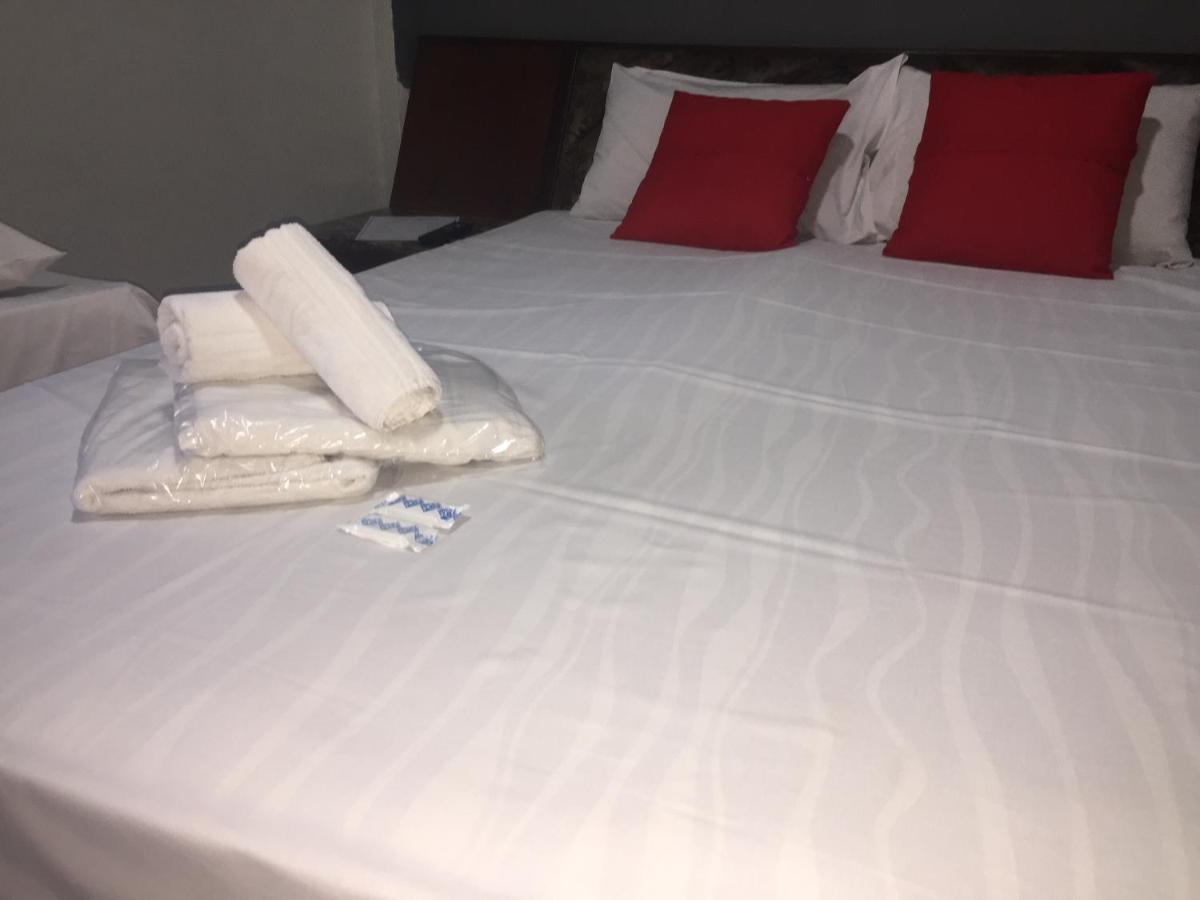 Hotel Cambara Osasco Esterno foto
